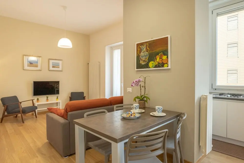 Deluxe Apartment