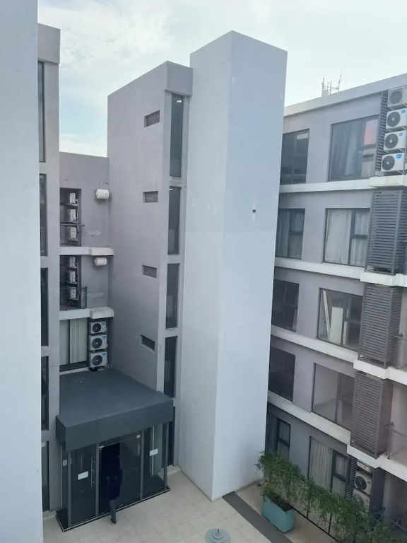 RT Properties at Riviera Residence