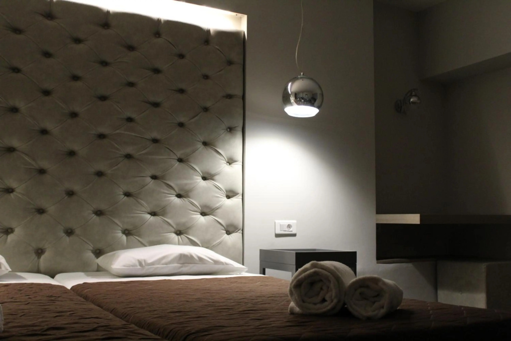 Galaxy Hotel — 5