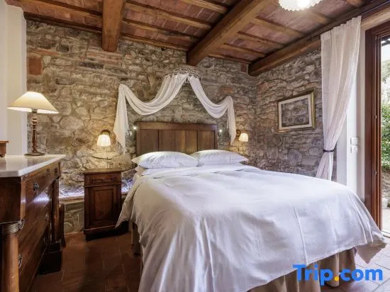 Double Suite (full double bed)