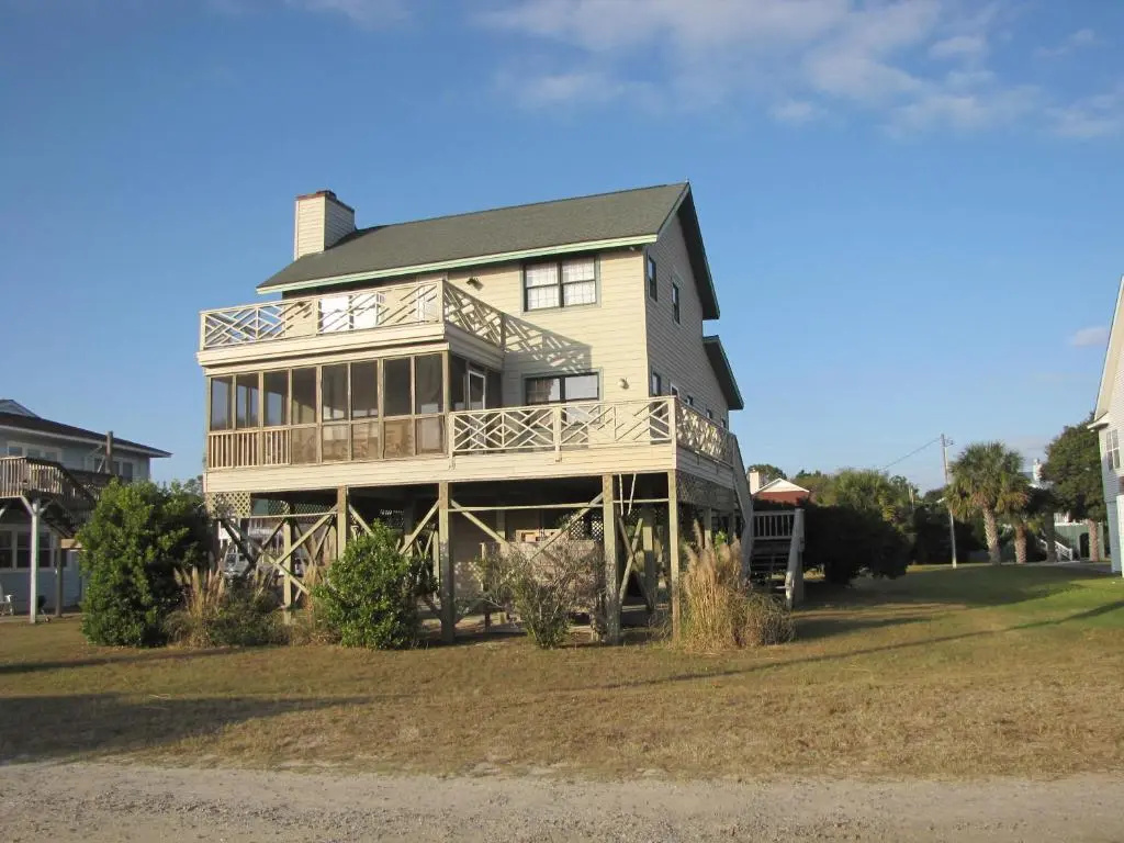 3 Bedrooms Cottage
