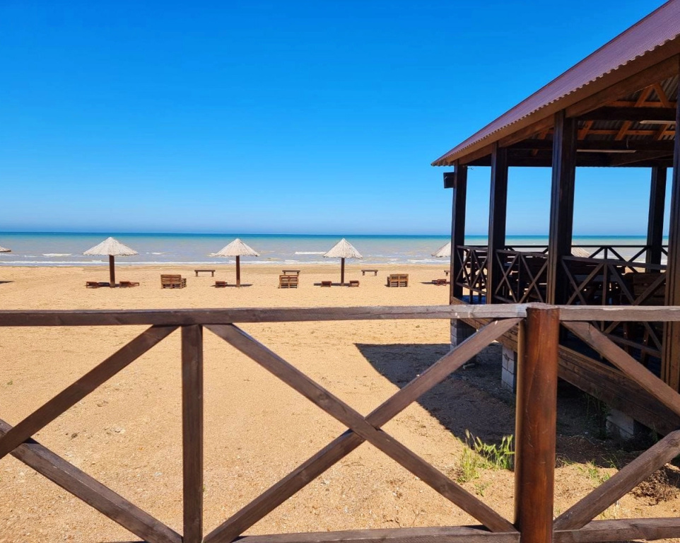 Beach & Waterfront