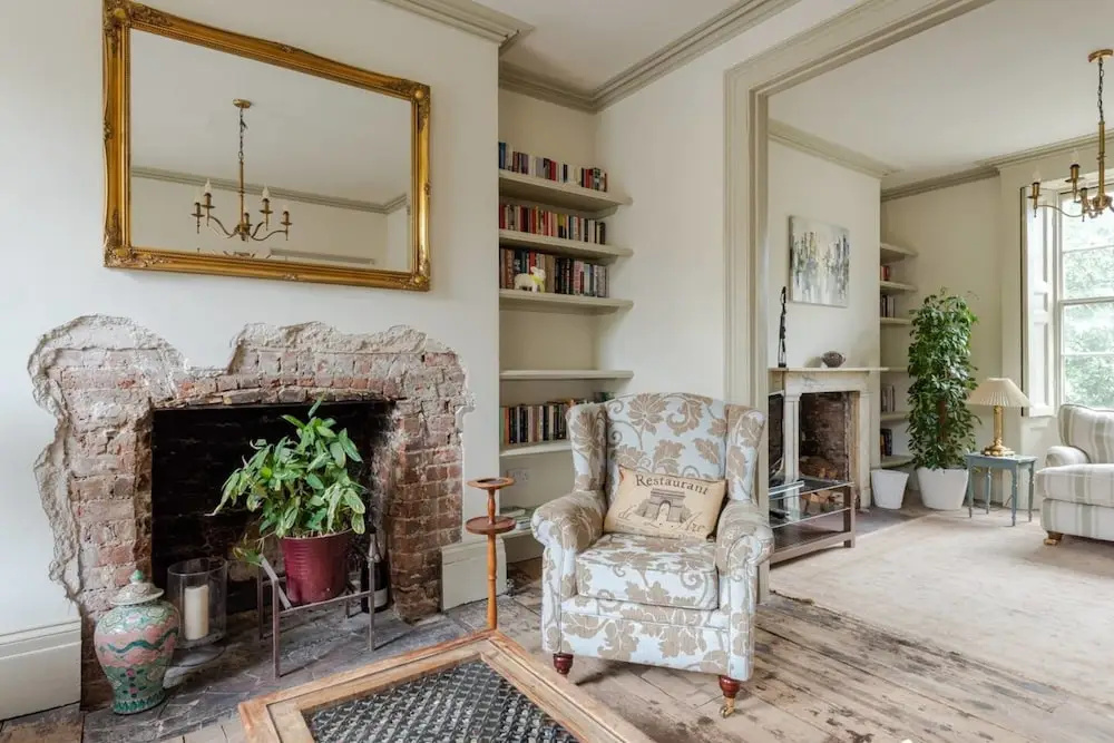 3 Bedroom 19th Century Georgian Townhouse