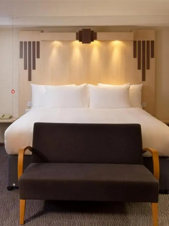 Double room (full double bed)