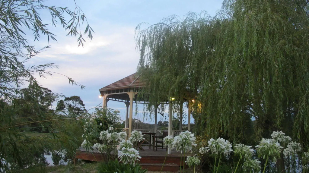 Blue Cliffs Retreat - Général
