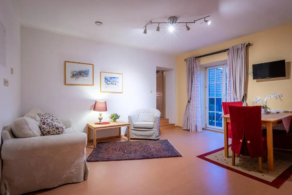 Ferienwohnungen Hotel Garni Dörflerwirt - Chambres