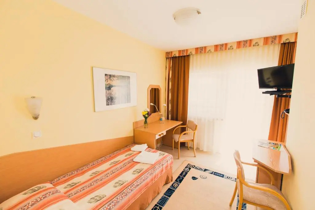 Geovita Jadwisin - Chambres