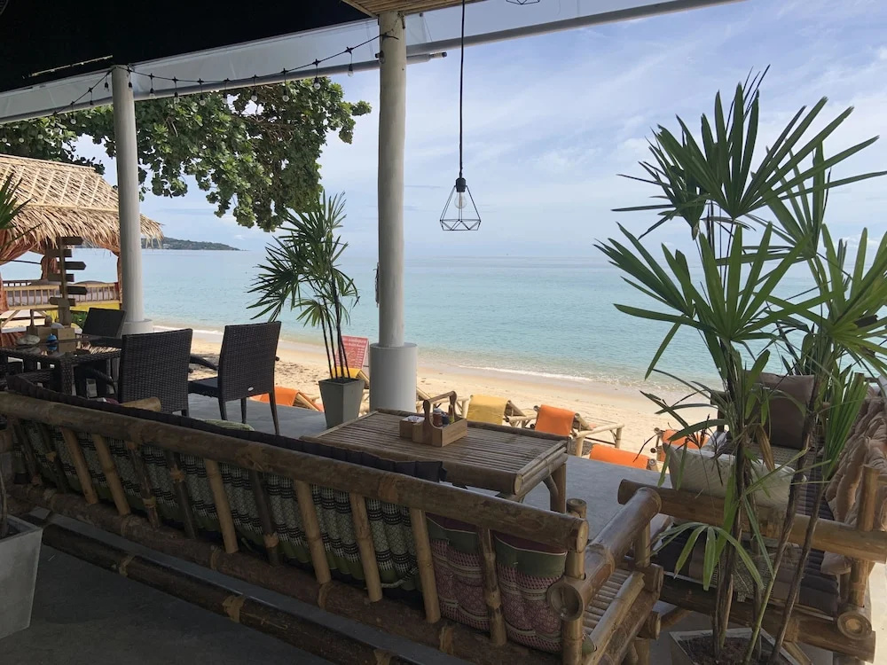 Beach & Waterfront