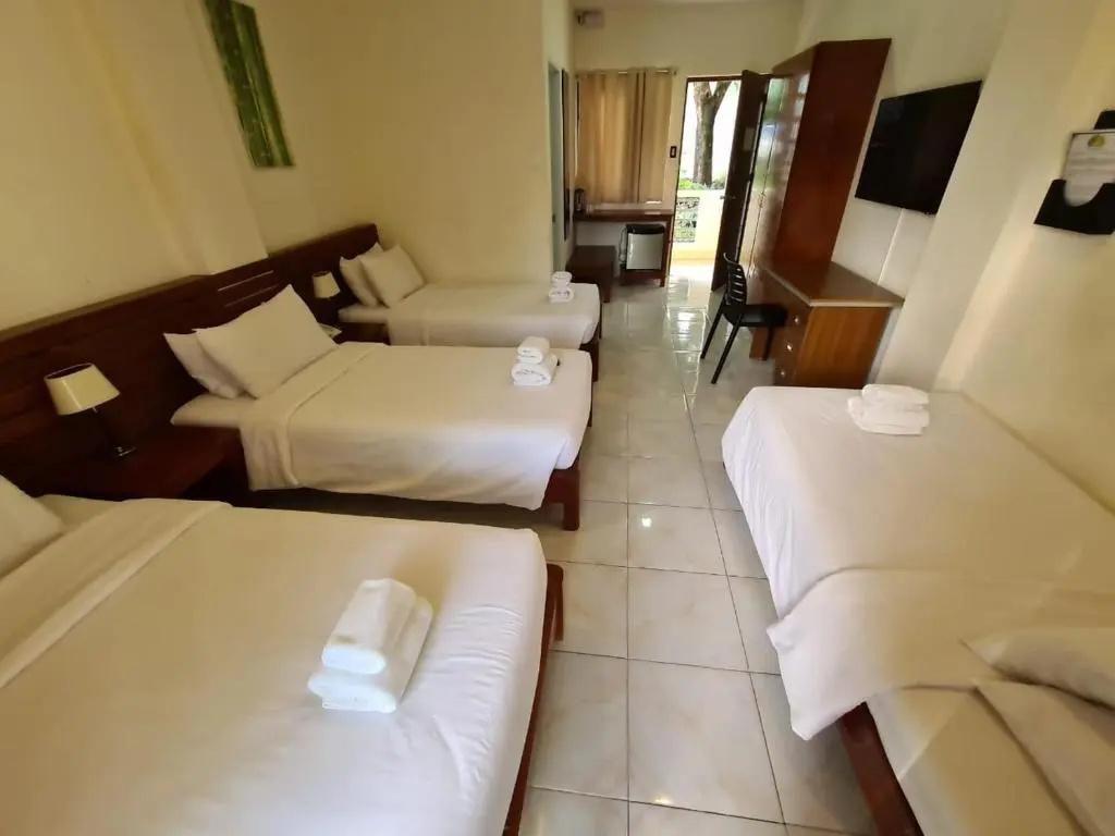 Deluxe Quadruple room
