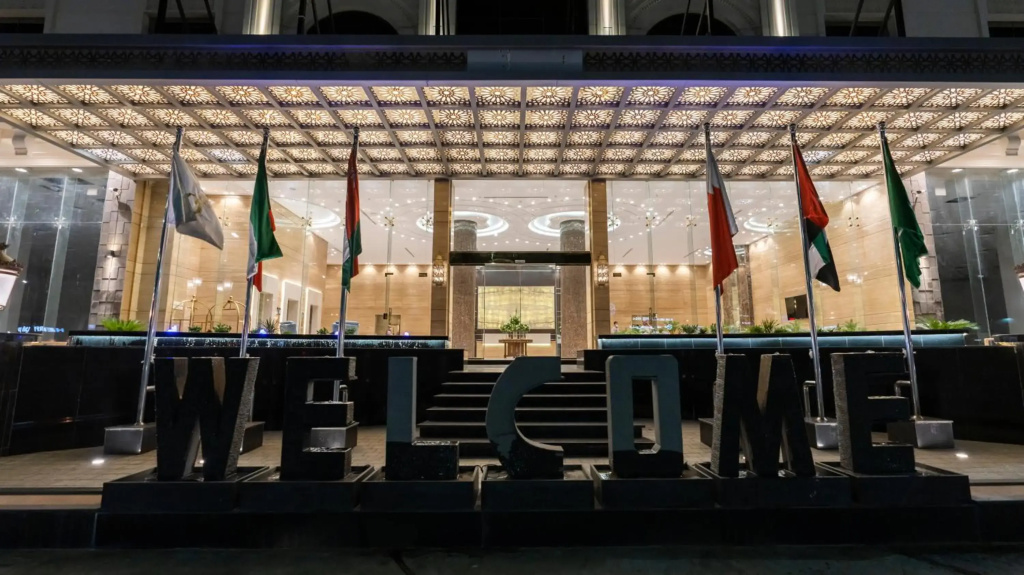 Seven Garden Hotel Albaiaa