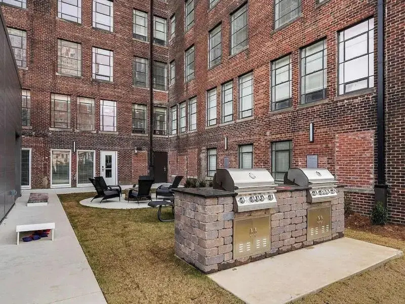 Birmingham Business District Apartments by Landing