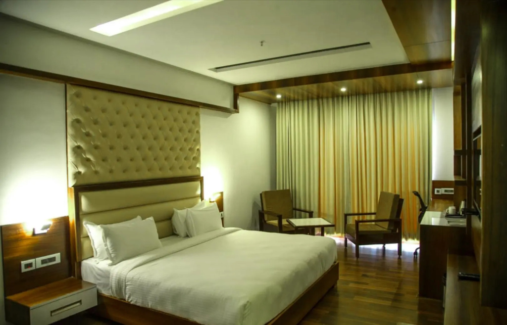 Standard Double Club room (full double bed)