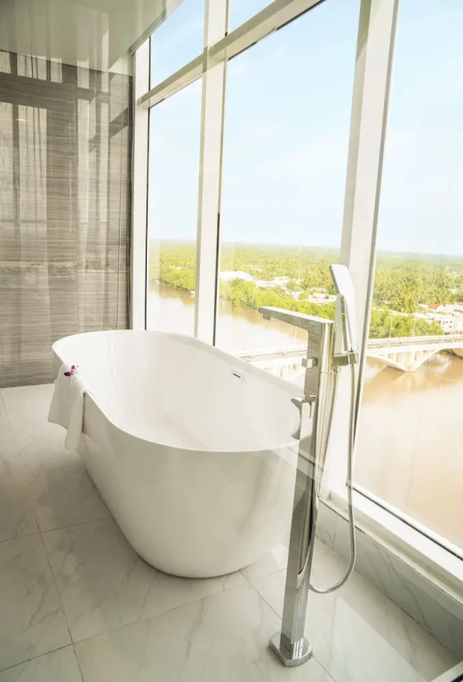 Diamond Stars Ben Tre Hotel — 4
