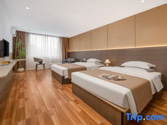 Premier room