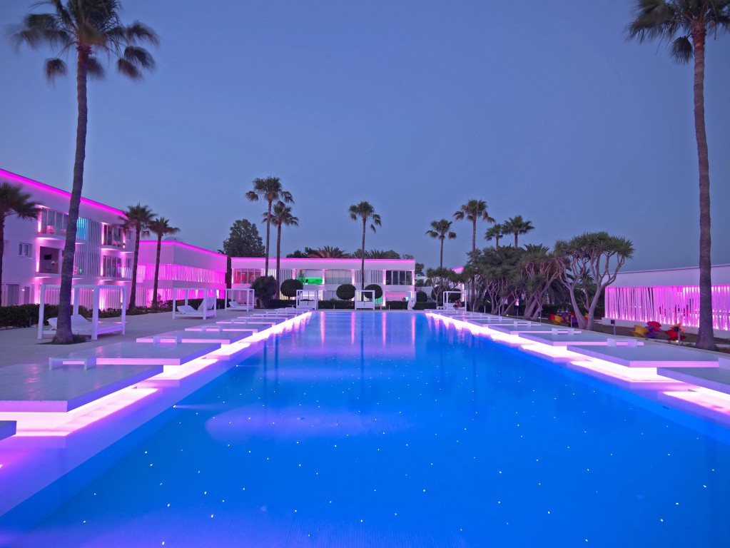 So White Beach Resort - Général