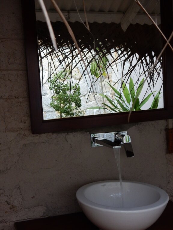 Kadolana Eco Village