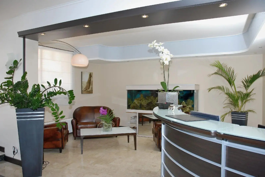 Hotel photo 12