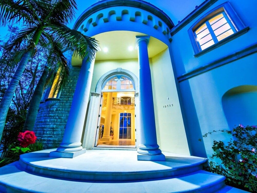 Villa Luisita