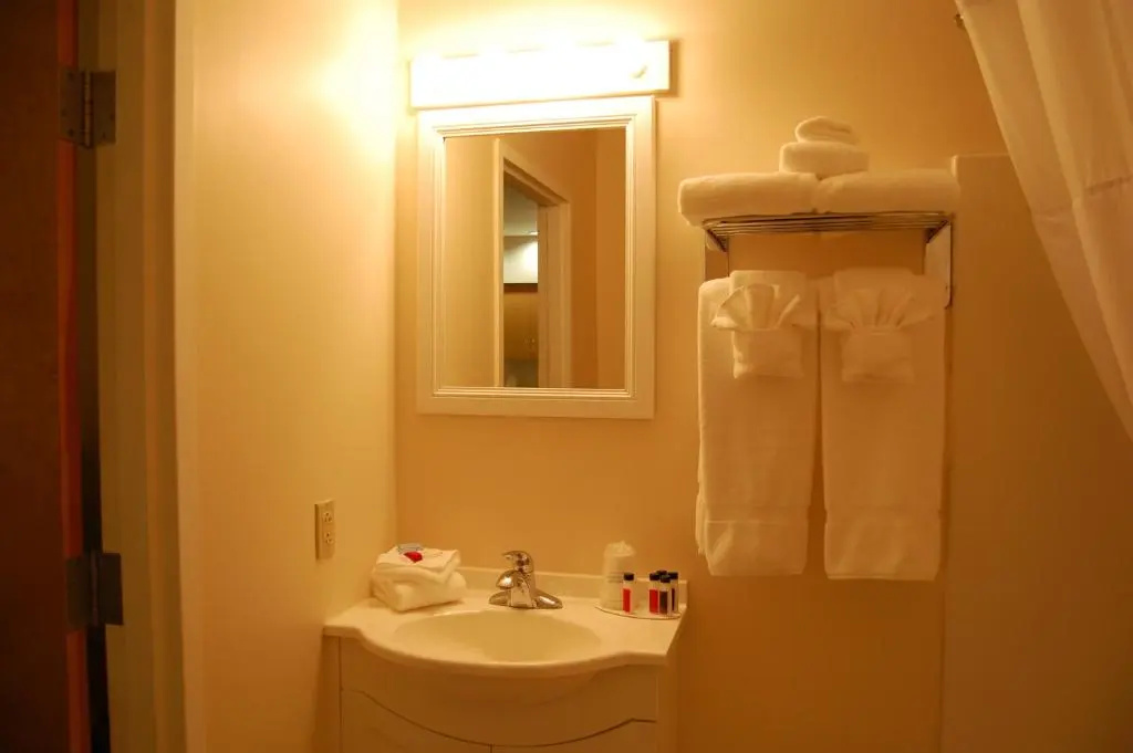 2 Bedrooms Deluxe Quadruple Suite