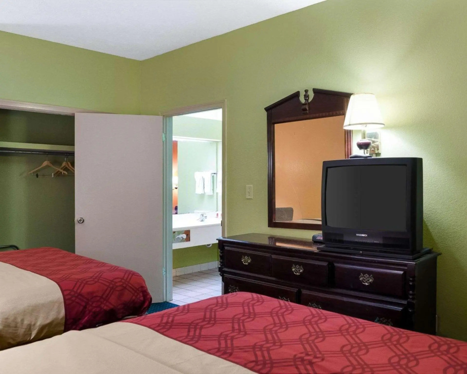 Quadruple Suite