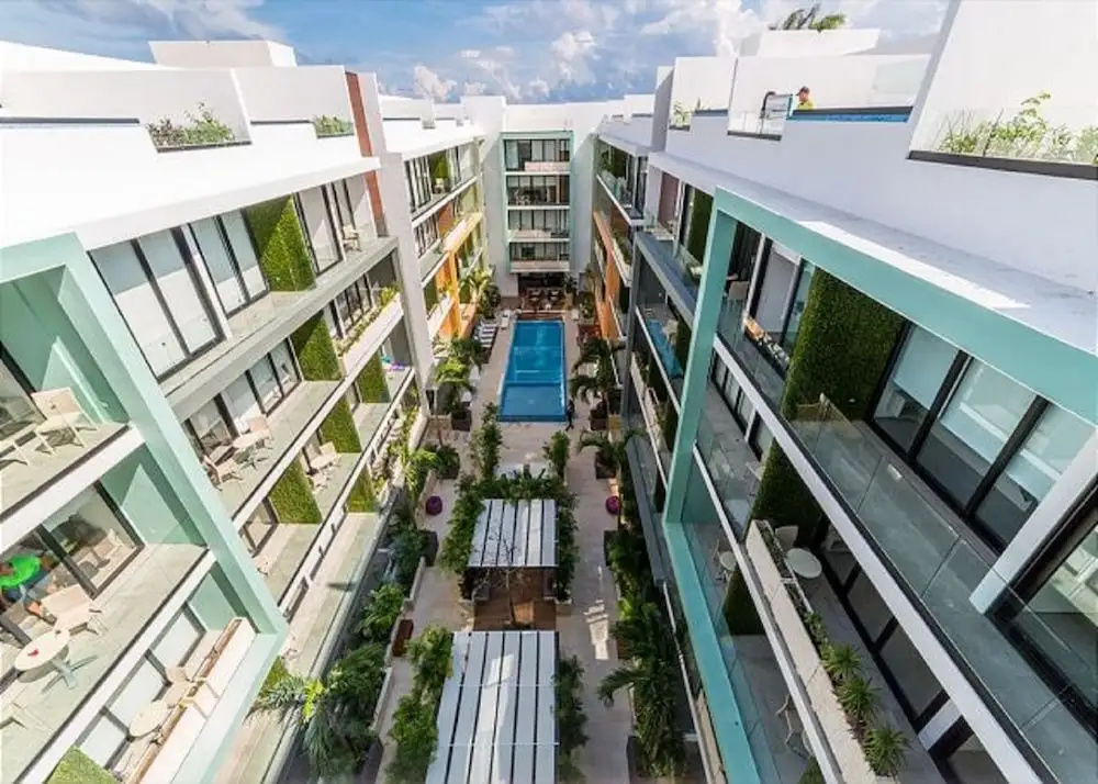 Menesse The City By Playa Moments