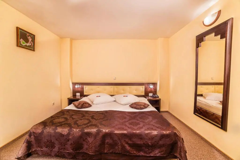 Neon Hotel - Chambres