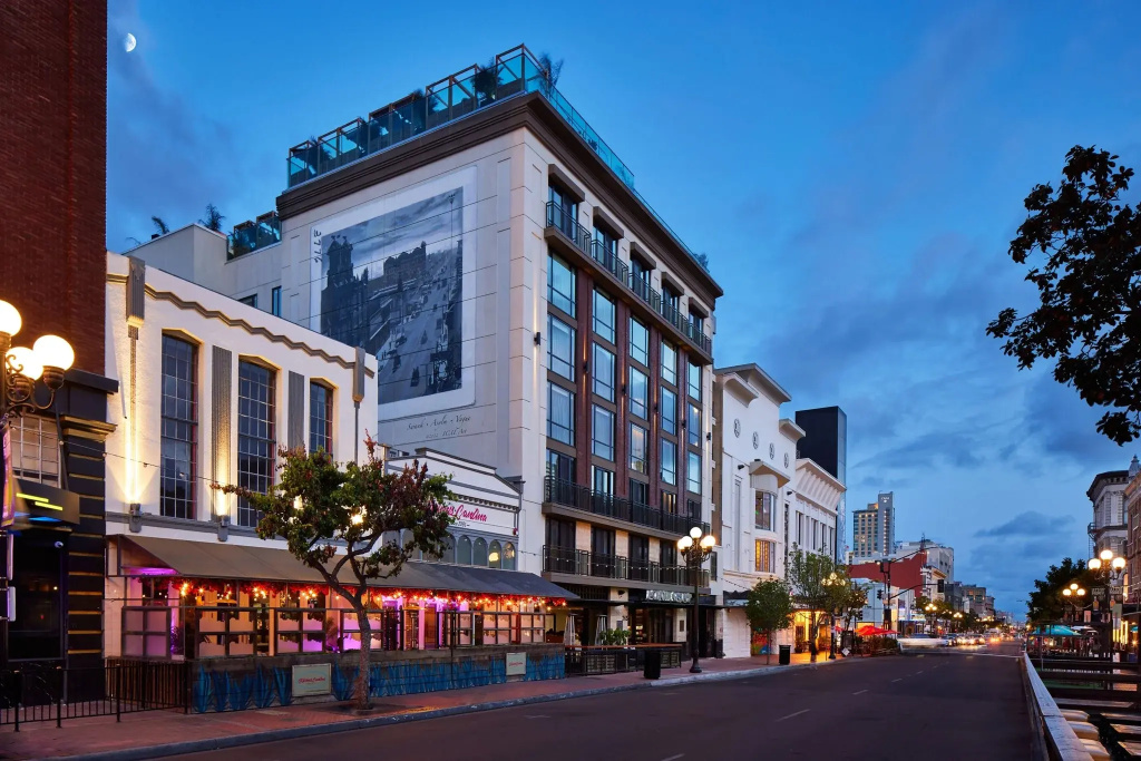 AC Hotel San Diego Downtown Gaslamp Quarter