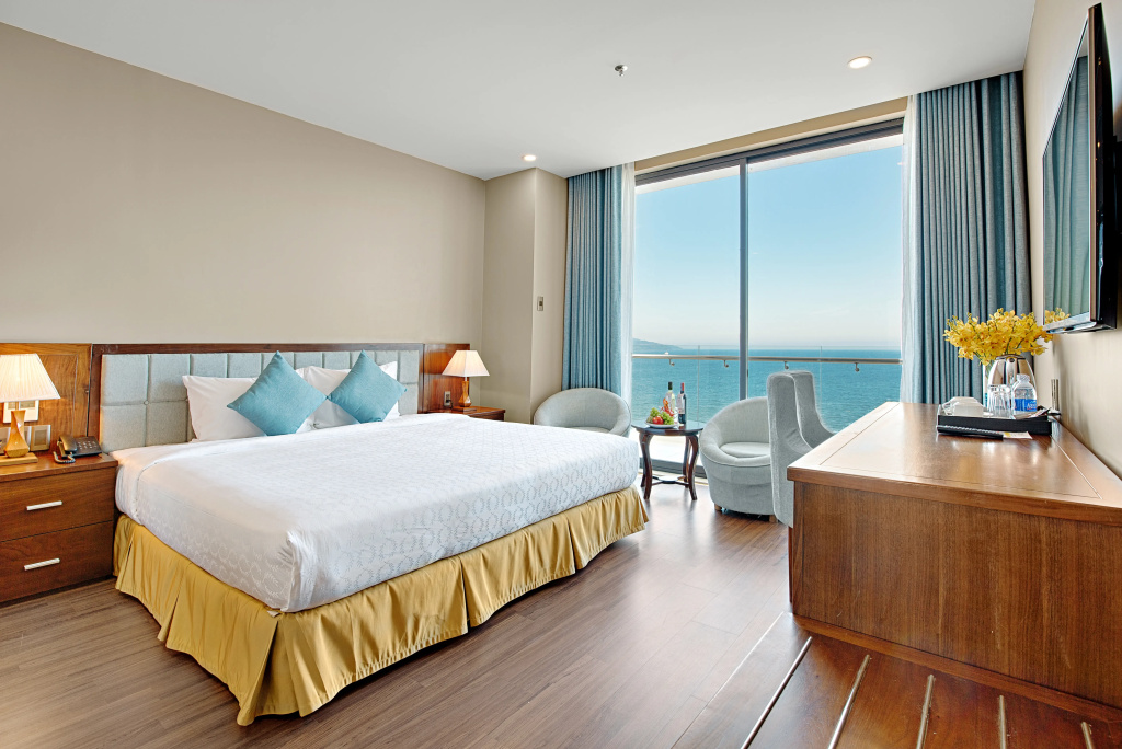 Yarra Ocean Suites Danang — фото