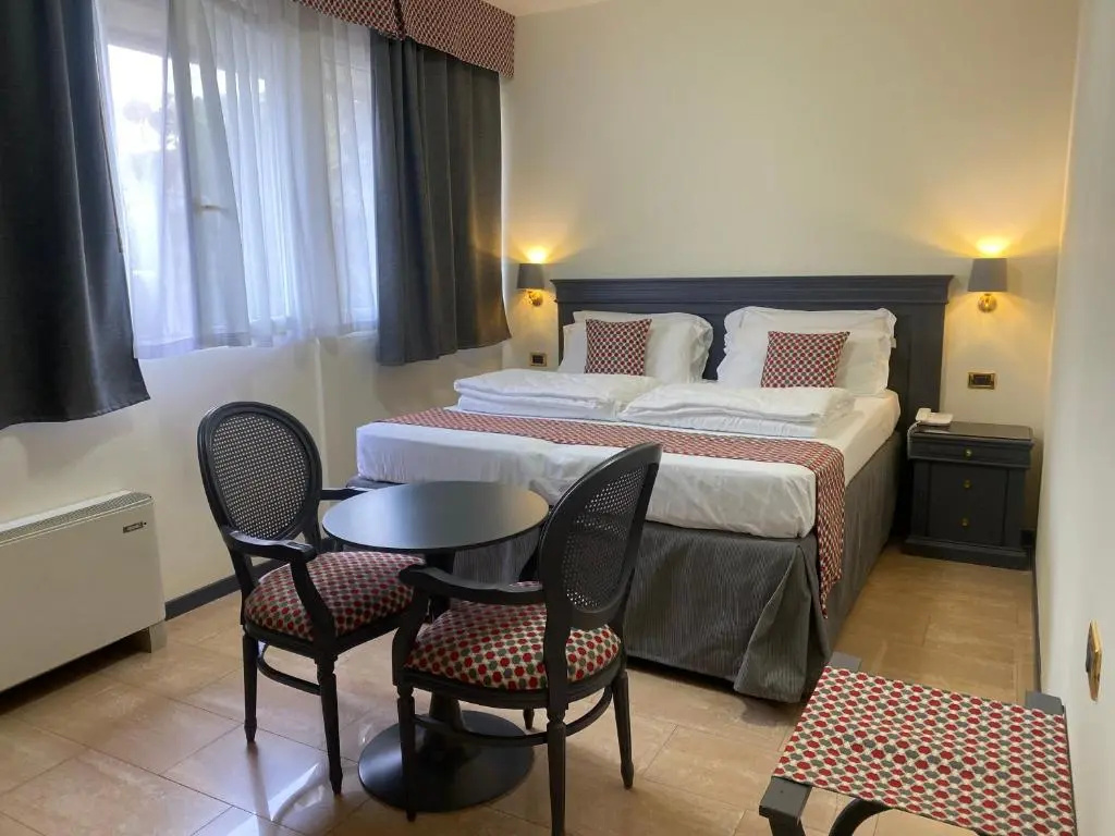 Standard Double room (full double bed)