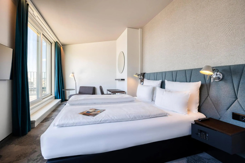 Motel One Brussels — фото