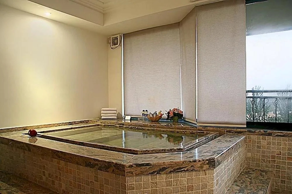 Chunhuiyuan Hot Springs Beijing - Général