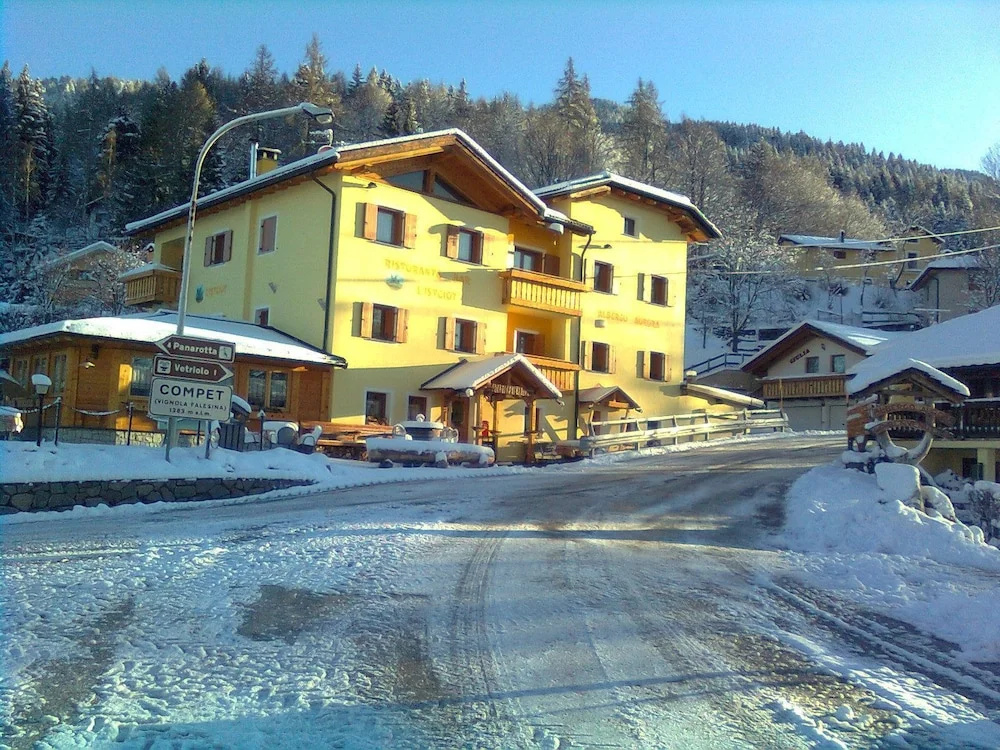Hotel Aurora Compet