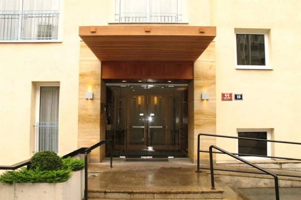 Golden Prague Residence