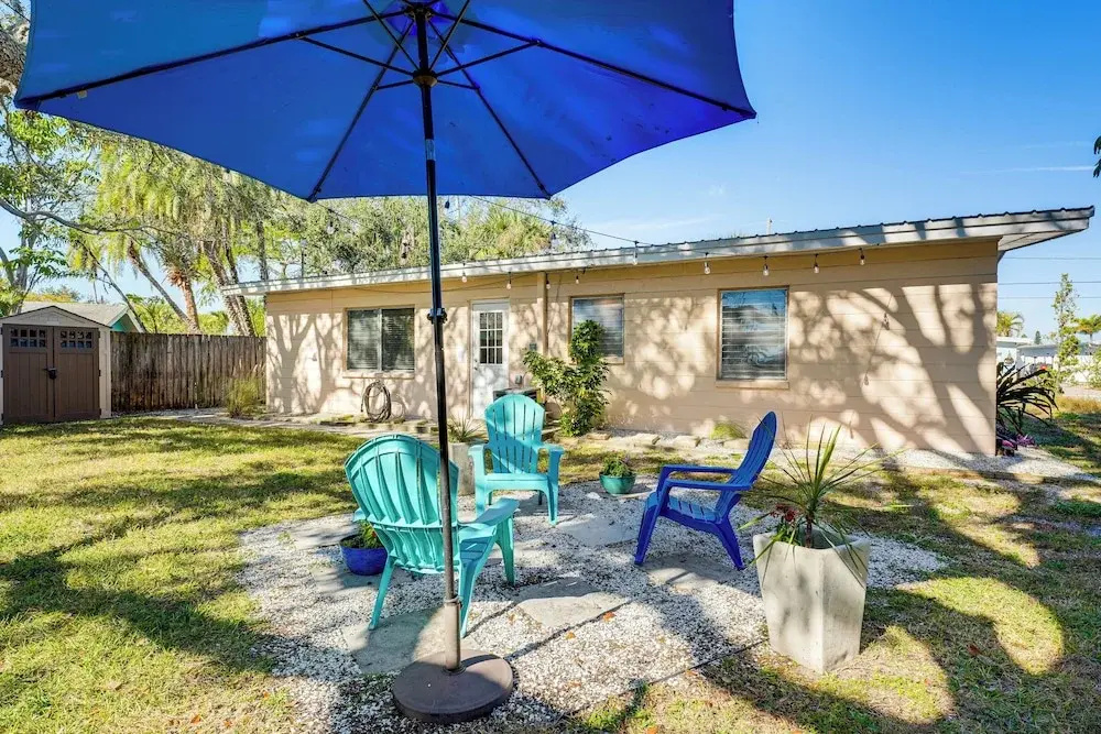 Walk to Sand & Sun! Breezy Indian Rocks Beach Home