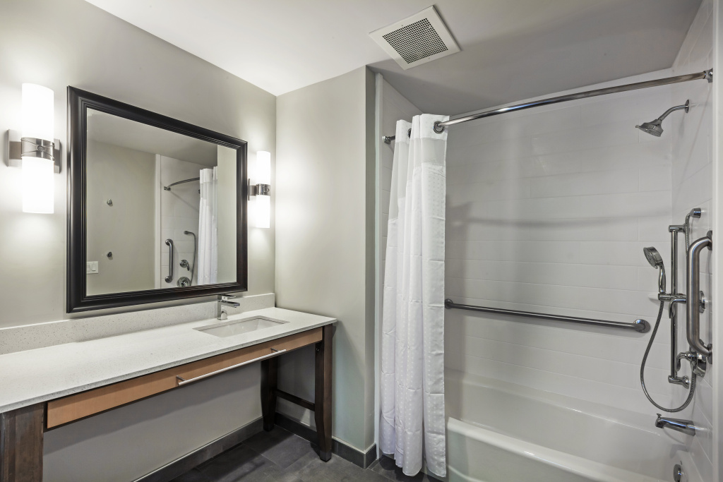 Holiday Inn Houston NE - Bush Airport Area by IHG - Général