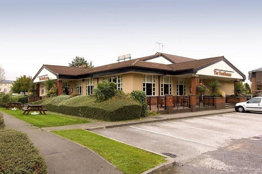 Premier Inn Nottingham Castle Marina hotel - 0