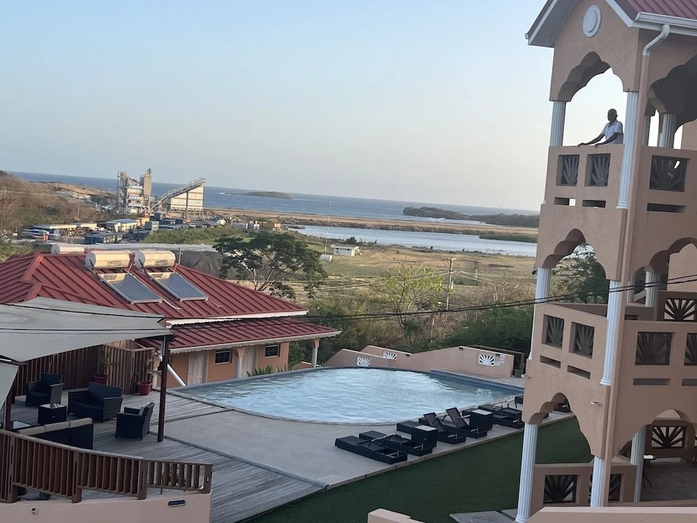 1 Bedroom Superior Apartment with ocean view
