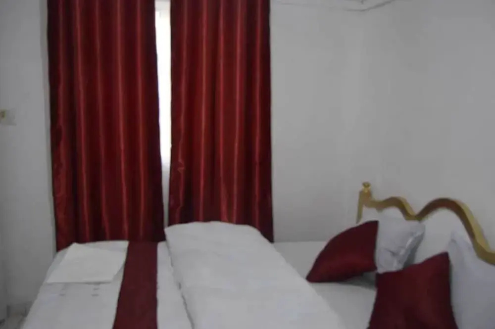 Economy Cottage