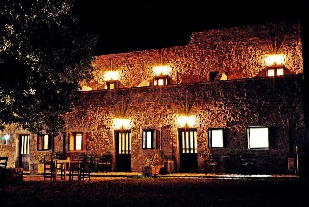 Vlyhada Residence & Restaurant