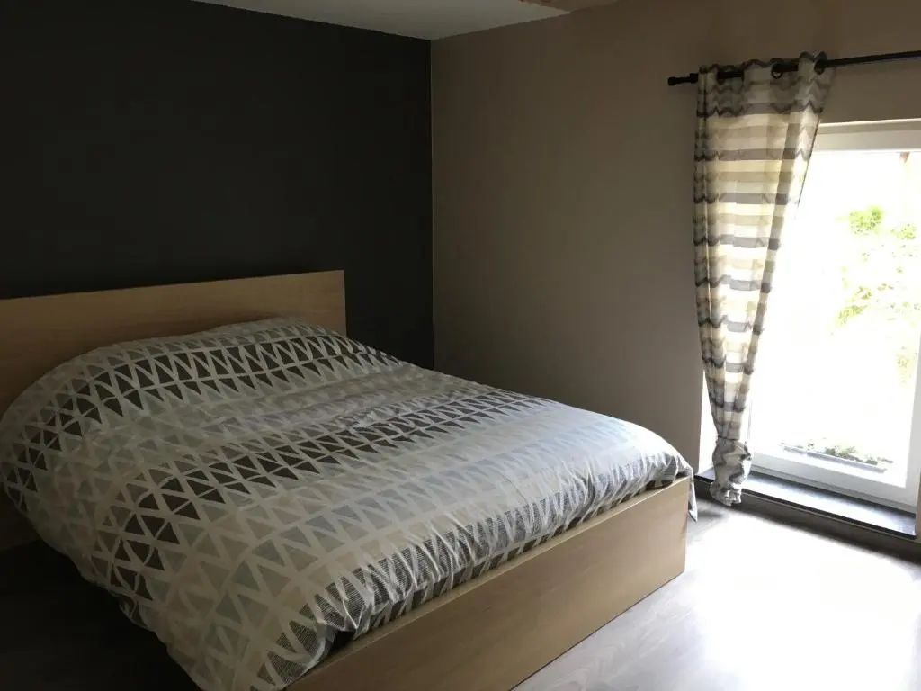 4 Bedrooms Cottage