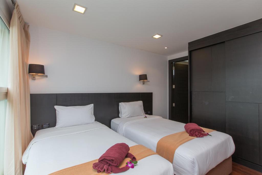 The Palms, Kamala Beach