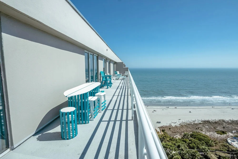 1815 North Hampton, Ocean View Condo With Full Access!! 3 Bedroom Condo