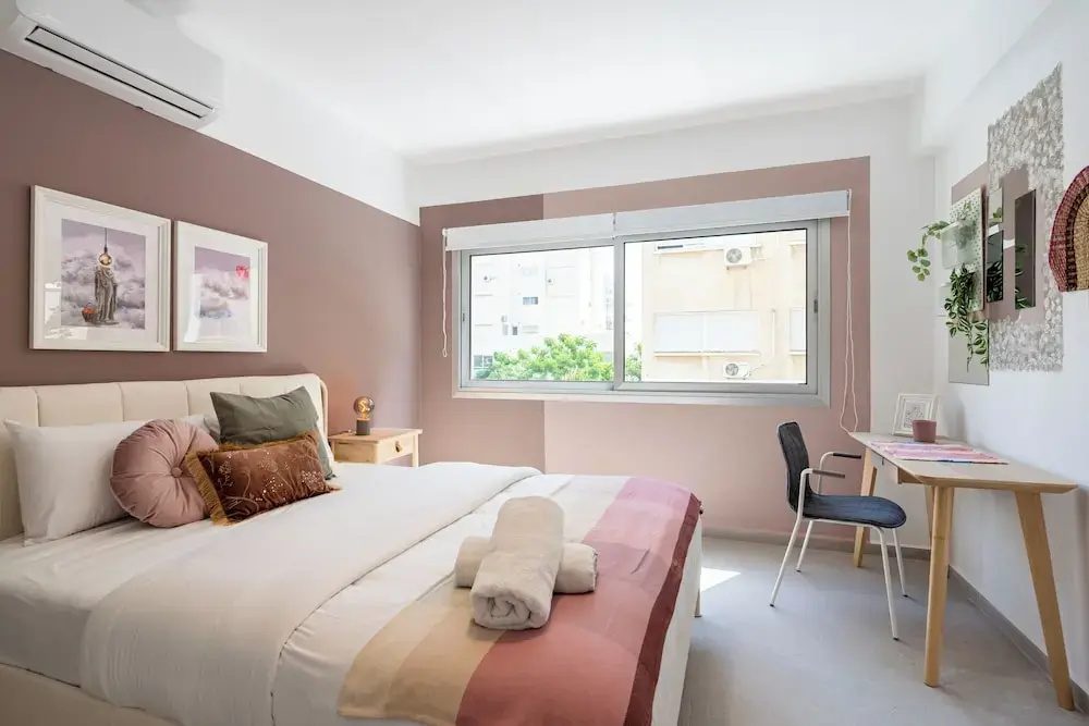 Cloudwalk 1- BR Apartment in Larnaca