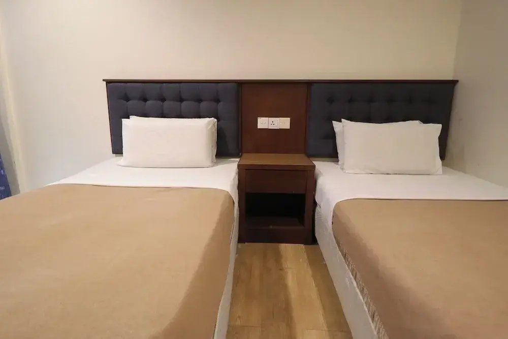 Deluxe Double room with balcony (twin beds)