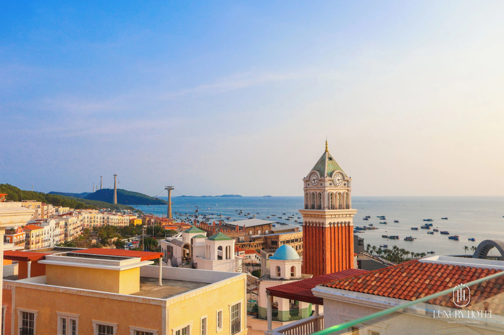 Luxury Sunset Town Hotel Phu Quoc in Phu Quoc