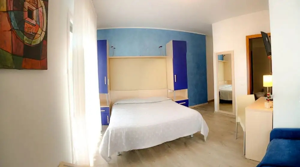 Standard Double room with balcony and with mountain view (full double bed)