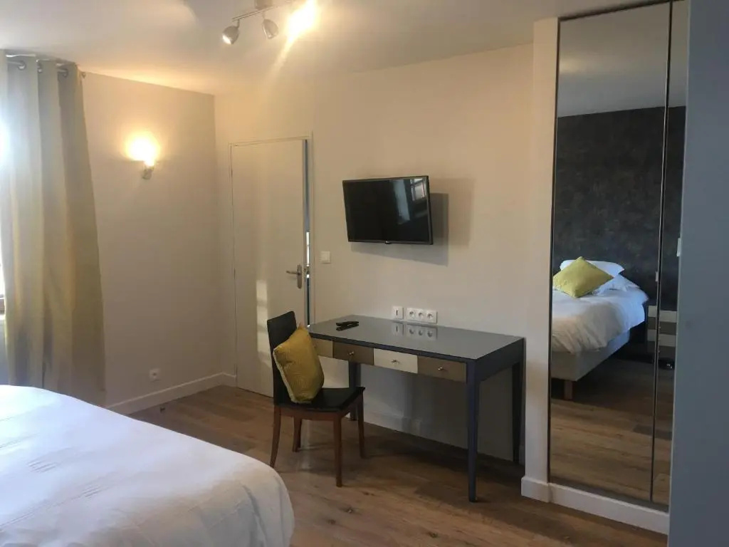 Comfort room