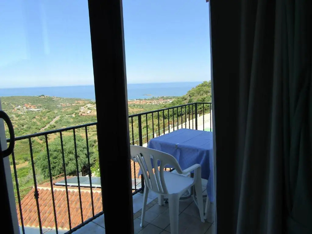 Standard Double room with sea view (full double bed)