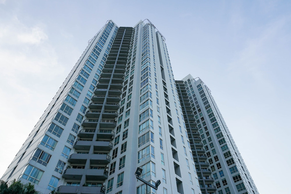 Comfort Living And Spacious 2Br Puri Casablanca Apartment