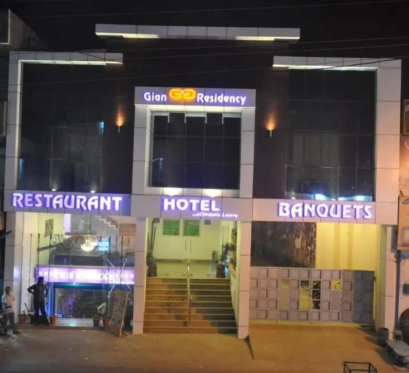 Hotel Gian Residency in Karnal